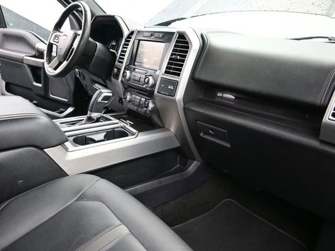 Used 2015 Ford F150 Platinum w/ Equipment Group 701A Luxury image 19