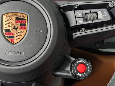 Certified 2025 Porsche 911 Carrera 4 GTS AWD/4WD image 37