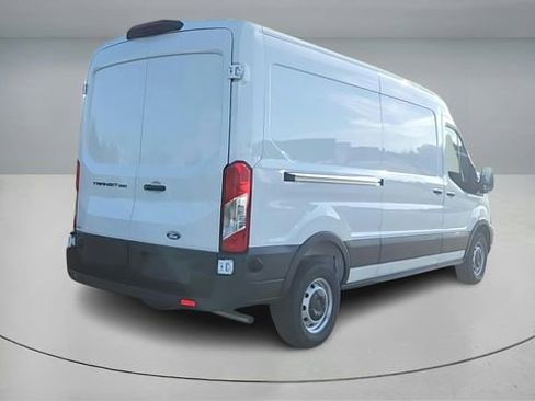 New 2026 Ford Transit 250 148 Medium Roof w/ Load Area Protection Package image 4