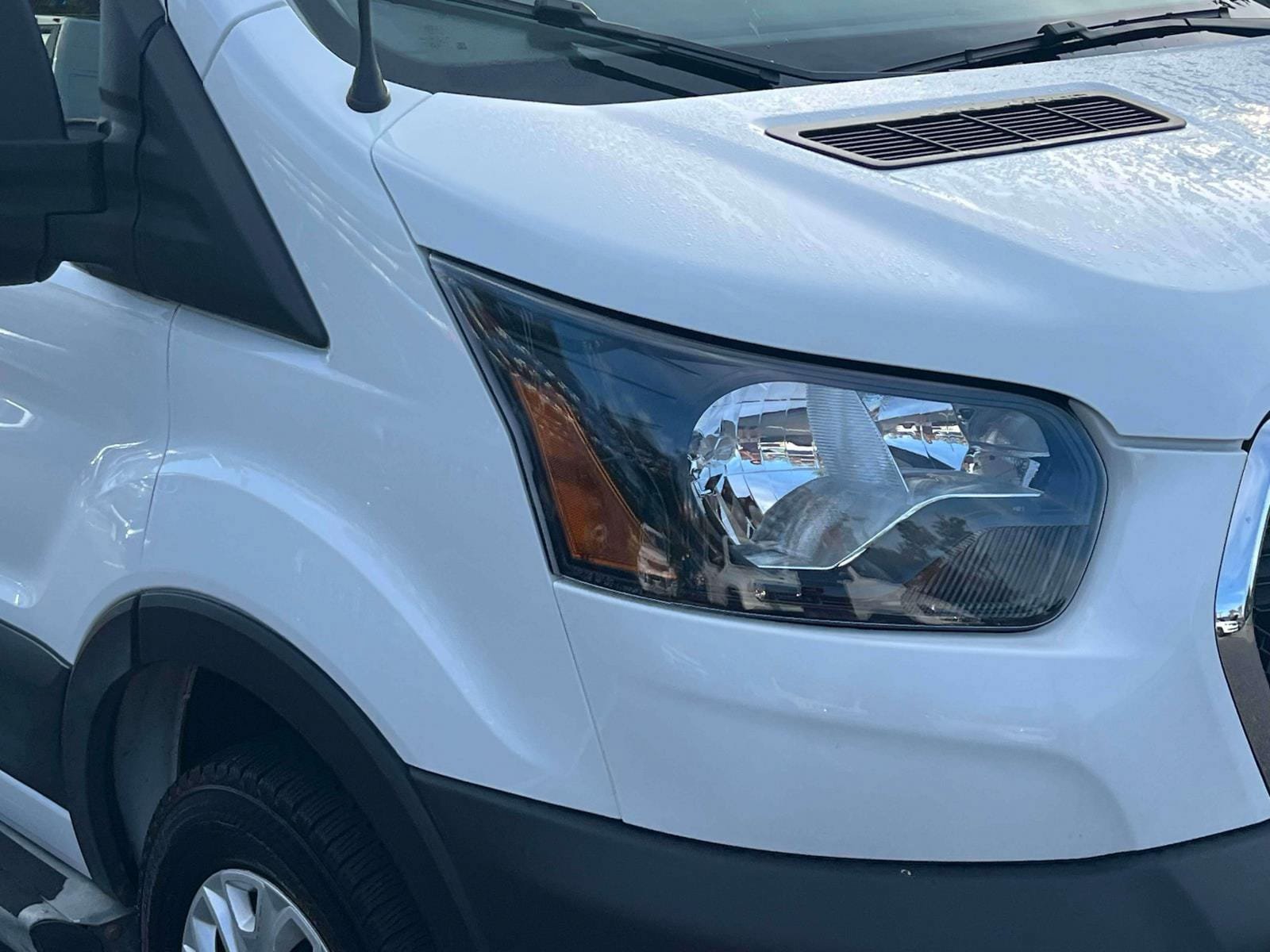 Used 2025 Ford Transit 250 Low Roof w/ Exterior Upgrade Package RWD image 7