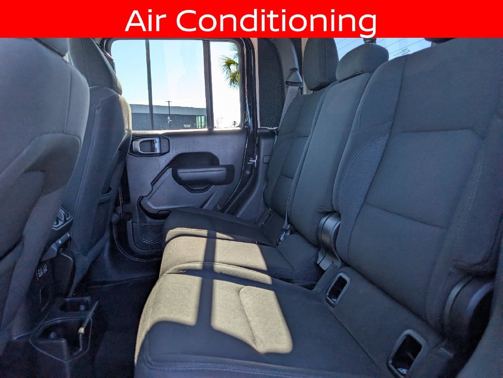 Used 2022 Jeep Gladiator Sport AWD/4WD image 28