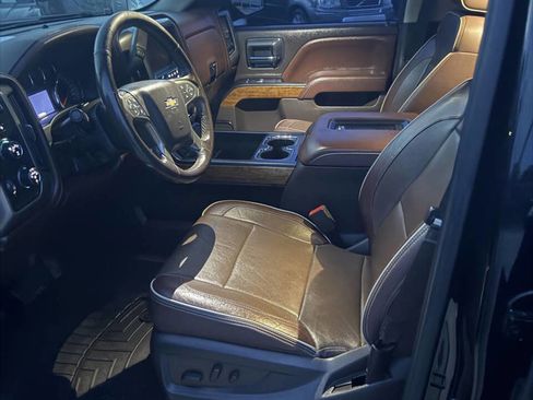 Used 2017 Chevrolet Silverado 1500 High Country image 19