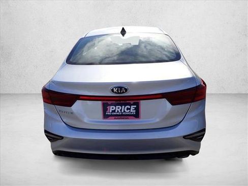 Used 2019 Kia Forte LXS image 3