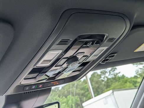 New 2026 Chevrolet Suburban High Country AWD/4WD image 26