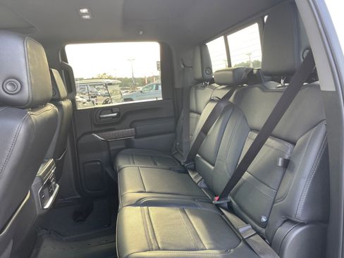 Used 2025 GMC Sierra 2500 Denali Ultimate image 25