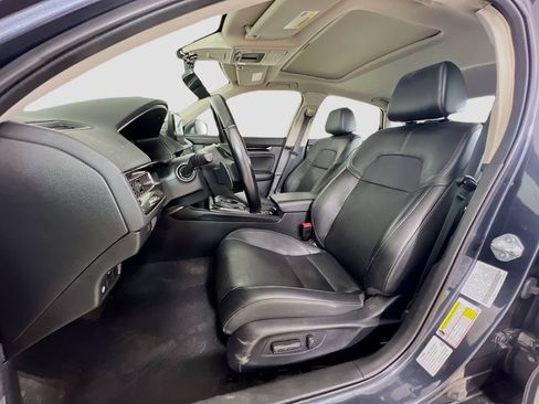 Used 2022 Honda Civic Touring image 21