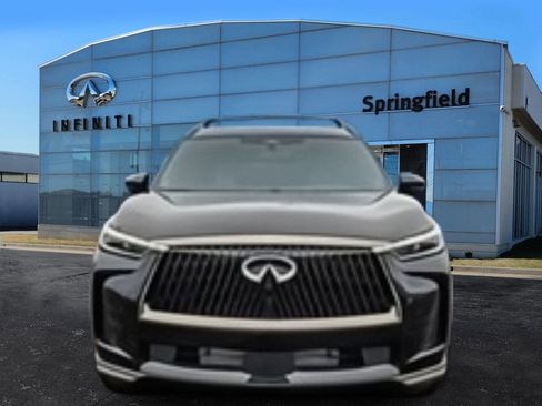 New 2026 INFINITI QX60 Luxe image 2