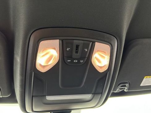 Used 2022 RAM 1500 Big Horn AWD/4WD image 36