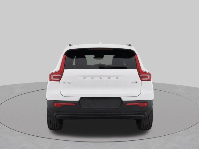 Used 2024 Volvo XC40 B5 Ultimate AWD/4WD image 6