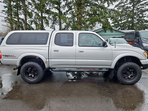Used 2002 Toyota Tacoma 4x4 Double Cab image 8