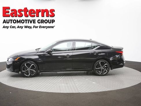 Used 2025 Nissan Altima 2.5 SR FWD image 55