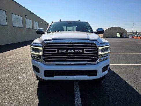 Used 2022 RAM 2500 Laramie AWD/4WD image 9