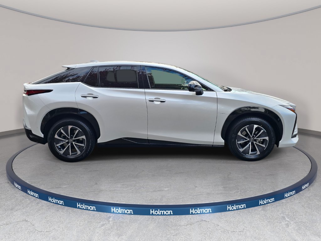 Certified 2023 Lexus RZ 450e Premium w/ Technology Package AWD/4WD image 4