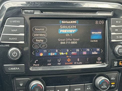 Used 2019 Nissan Maxima SR w/ Premium Package FWD image 16