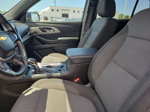 Used 2023 Chevrolet Traverse LT FWD image 21