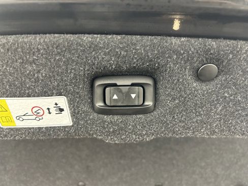 Used 2016 BMW M4 Convertible image 41