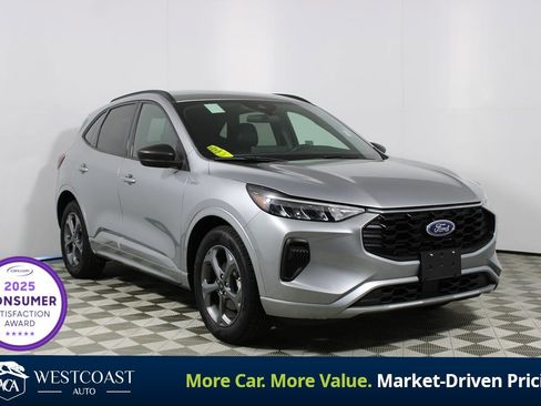 Used 2023 Ford Escape ST-Line w/ Equipment Group 301A FWD image 1