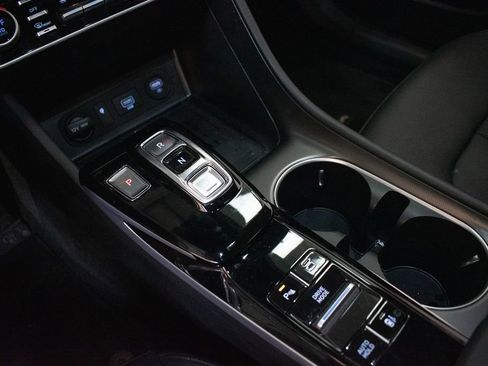 Used 2023 Hyundai Sonata Limited FWD image 19
