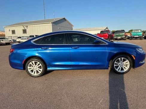 Used 2016 Chrysler 200 Limited FWD image 6