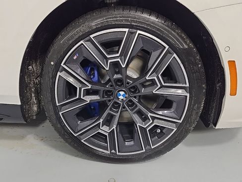 New 2026 BMW 530i xDrive w/ M Sport Package image 10