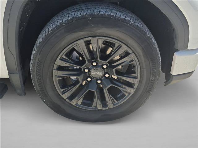 Used 2023 GMC Sierra 1500 Denali w/ Technology Package RWD image 15