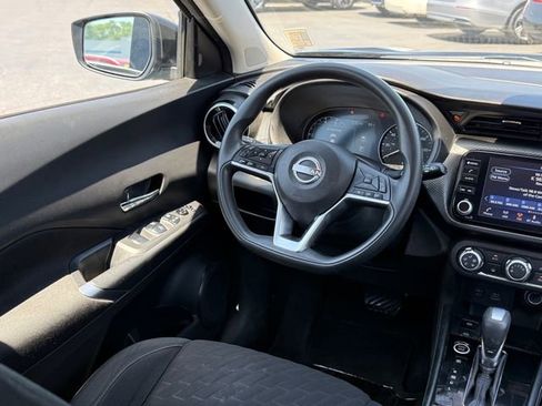 Used 2023 Nissan Kicks SV FWD image 10