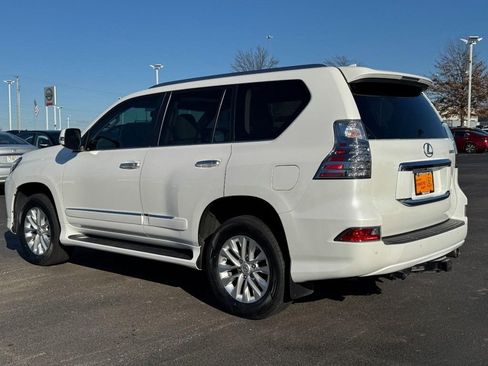 Used 2019 Lexus GX 460 Premium w/ Premium Package image 5