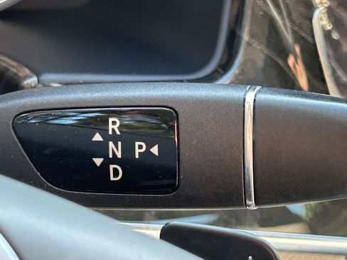 Used 2014 Mercedes-Benz E 350 Sedan image 38