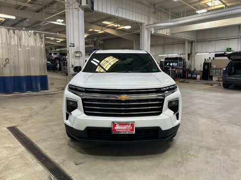 New 2026 Chevrolet Traverse LT image 8