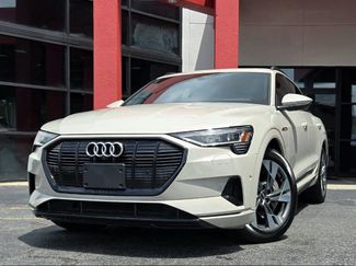 Used 2021 Audi e-tron Premium w/ Convenience Plus Package image 1