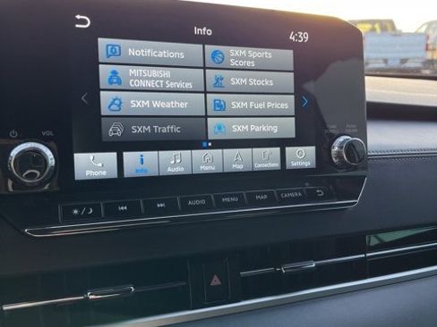 Used 2023 Mitsubishi Outlander SE Black Edition image 43