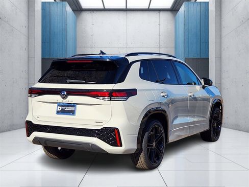 New 2026 Volkswagen Tiguan SE R-Line image 24