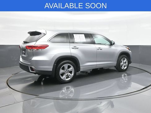 Used 2018 Toyota Highlander Limited AWD/4WD image 7