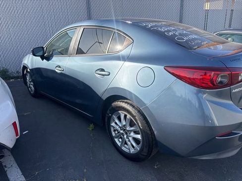 Used 2015 MAZDA MAZDA3 i Sport FWD image 3