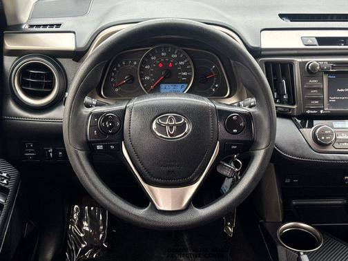 Used 2015 Toyota RAV4 XLE AWD/4WD image 13