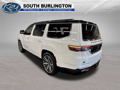 Used 2024 Jeep Grand Wagoneer Series III AWD/4WD image 4