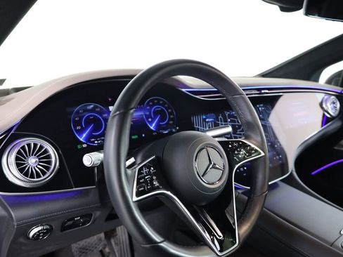 Certified 2023 Mercedes-Benz EQS 580 580 image 27