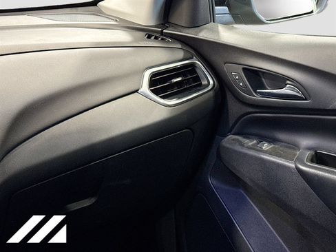 Used 2021 Chevrolet Equinox LT AWD/4WD image 24