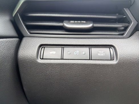 Used 2024 Nissan Altima 2.5 SV image 17