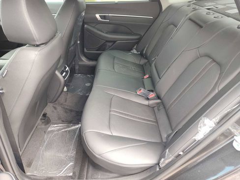 New 2025 Hyundai Sonata Limited image 17