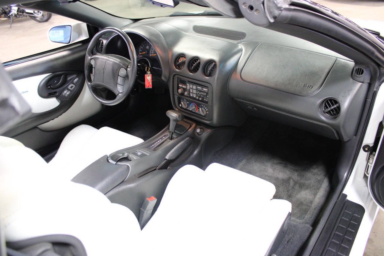 Used 1994 Pontiac Firebird Coupe RWD image 30