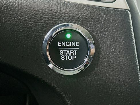 Used 2024 Ford Edge SEL image 25