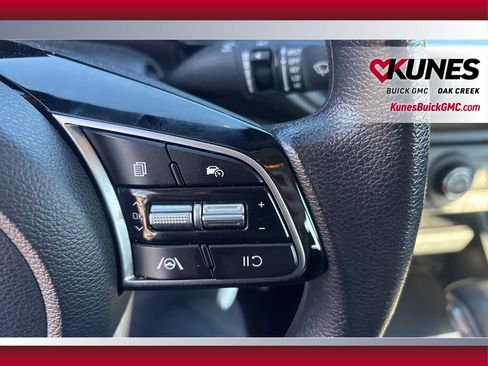 Used 2024 Kia Forte LXS image 15