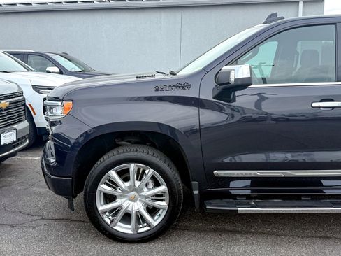 Certified 2023 Chevrolet Silverado 1500 High Country w/ High Country Premium Package AWD/4WD image 9