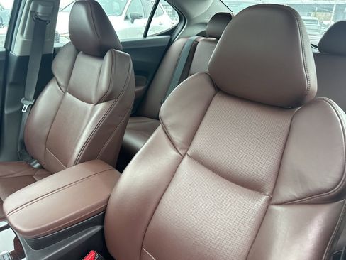 Used 2017 Acura TLX V6 SH-AWD w/ Technology Pkg image 9