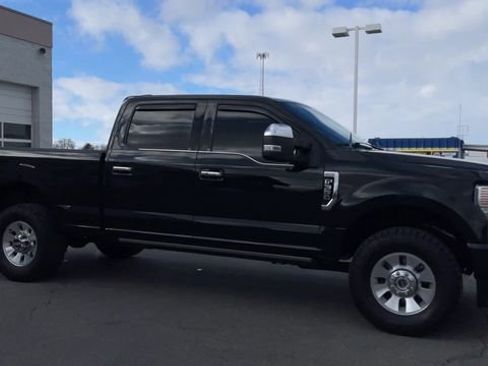 Used 2022 Ford F350 Platinum image 3