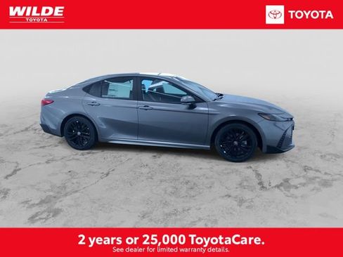 New 2026 Toyota Camry SE image 2