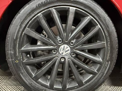 Used 2016 Volkswagen Jetta Sport FWD image 24