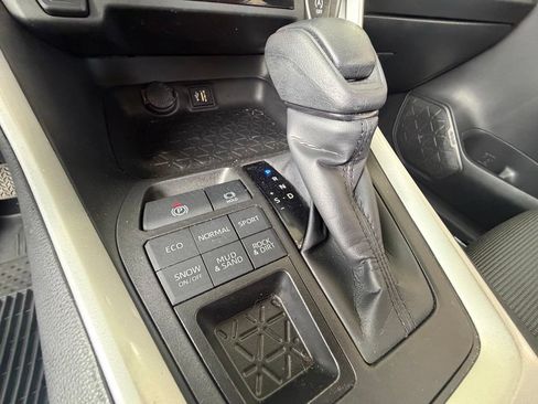 Used 2023 Toyota RAV4 LE AWD/4WD image 32