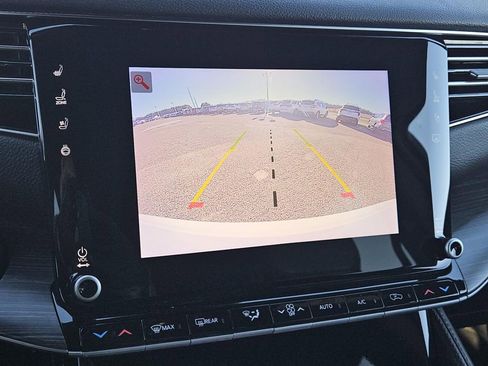 Used 2023 Jeep Wagoneer Series III w/ Preferred Equipment Group image 14